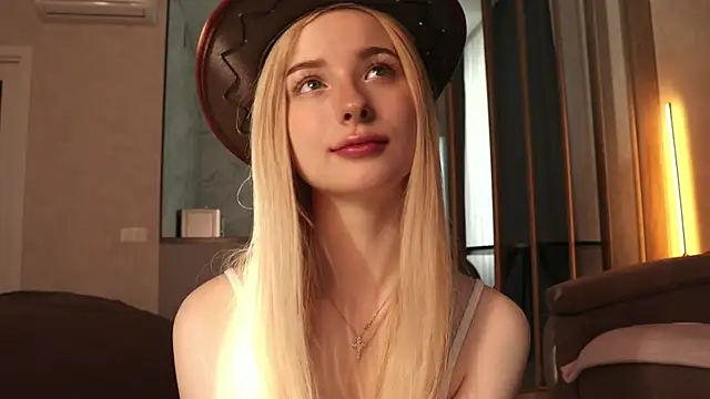 Nana Wilson online show from April 6, 2026, 4:10 am