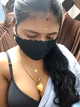 Snapshot of Tamil_Lotus chatting on June 27, 2026, 5:18 pm Tamil Lotus online show from June 27, 2026, 5:18 pm