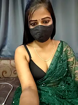 Misss-julli online show from October 19, 2025, 6:47 am