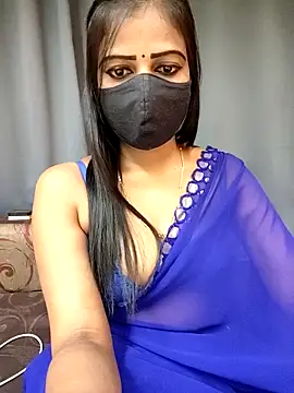 Misss-julli online show from November 16, 2025, 6:46 pm