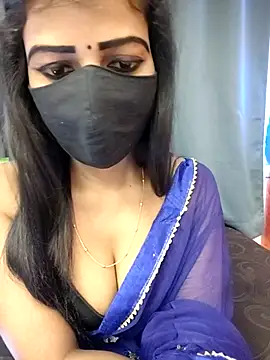 Snapshot of Misss-julli chatting on March 19, 2026, 8:40 am Misss-julli online show from March 19, 2026, 8:40 am