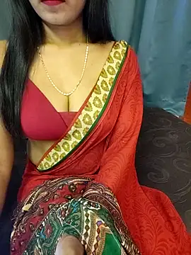 Snapshot of Misss-julli chatting on April 7, 2026, 8:59 am Misss-julli online show from April 7, 2026, 8:59 am