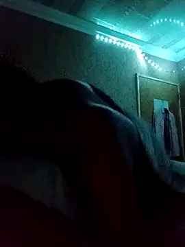 easybutjust online show from April 20, 2026, 8:21 pm