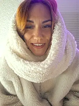 SlimBellaa online show from November 22, 2025, 9:14 pm