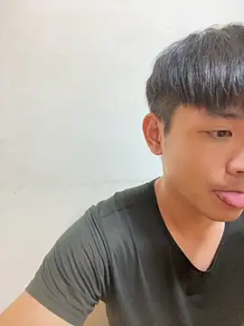 Foxfoxfox4 online show from November 3, 2025, 3:35 pm