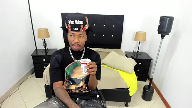 Snapshot of maikol_monstercock chatting on September 16, 2025, 4:13 am maikol monstercock online show from September 16, 2025, 4:13 am