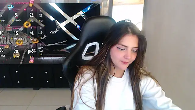 emily cooper t online show from March 17, 2026, 7:39 pm