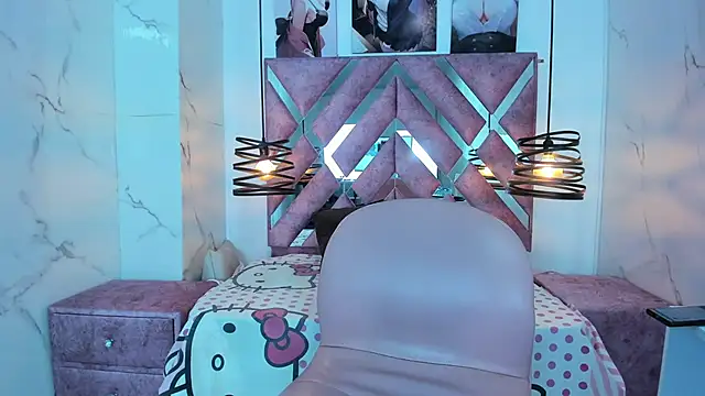 SweetMichel  online show from April 20, 2026, 7:48 pm