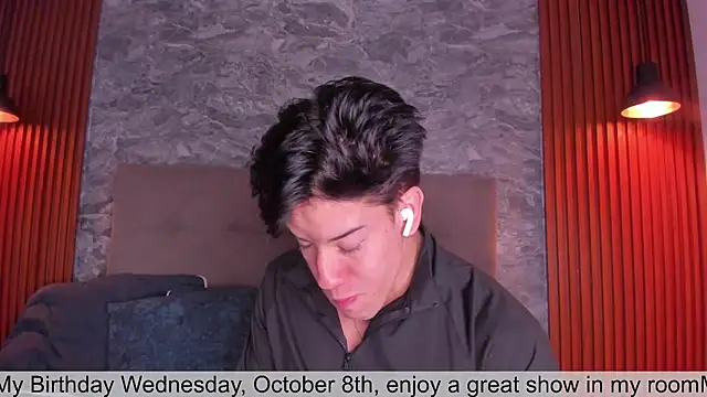 Snapshot of MaxCooper1 chatting on October 7, 2025, 8:50 pm MaxCooper1 online show from October 7, 2025, 8:50 pm