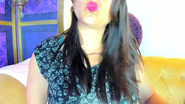 Scarlett Barnes online show from September 9, 2025, 11:43 am