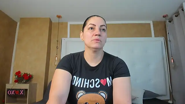 Snapshot of Heidy_milf chatting on July 4, 2026, 8:15 pm Heidy milf online show from July 4, 2026, 8:15 pm