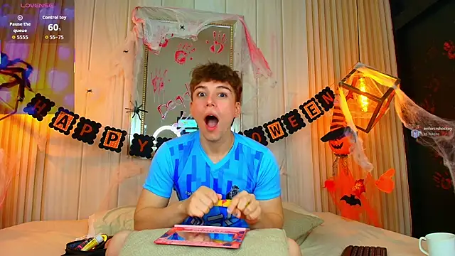 TaylerWhite online show from October 27, 2025, 12:31 pm