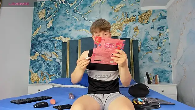 TaylerWhite online show from December 1, 2025, 12:10 pm