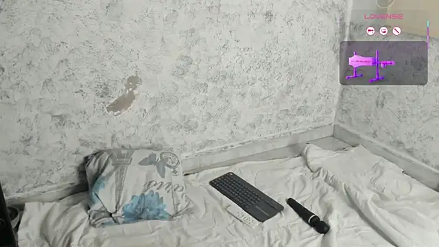 marly charm  online show from September 24, 2025, 2:37 am