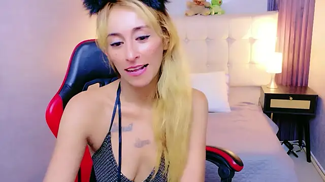 Snapshot of charlotte_phaeton chatting on July 14, 2026, 10:04 pm charlotte phaeton online show from July 14, 2026, 10:04 pm