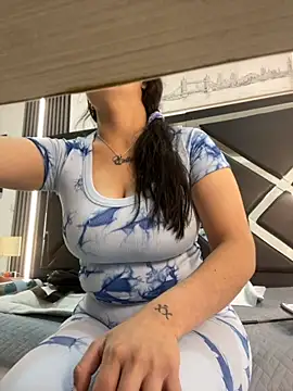 Mia garcia28 online show from October 18, 2025, 7:58 pm