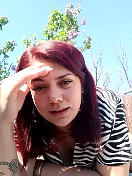 Snapshot of LadyNora chatting on May 5, 2026, 7:49 am LadyNora online show from May 5, 2026, 7:49 am