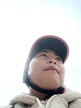 PhamPhung online show from September 15, 2025, 1:38 am