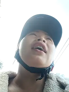 PhamPhung online show from October 27, 2025, 12:58 am