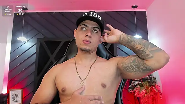 marco garciia  online show from December 18, 2025, 11:22 pm