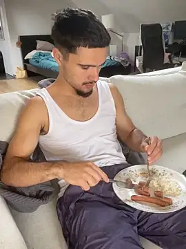 Snapshot of los_freaky chatting on October 7, 2025, 10:12 am los freaky online show from October 7, 2025, 10:12 am