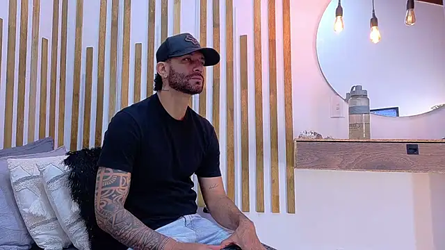 yorbymaxx online show from February 24, 2026, 12:58 pm