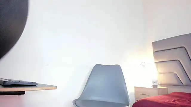 Maia 520 online show from January 5, 2026, 6:00 pm