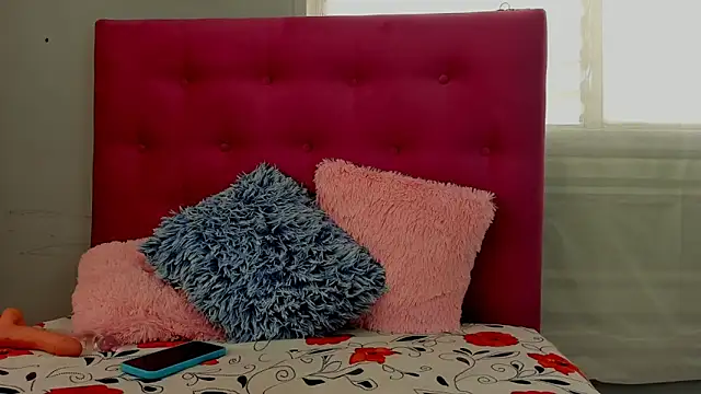 Veronica mellerr online show from October 11, 2025, 3:43 pm