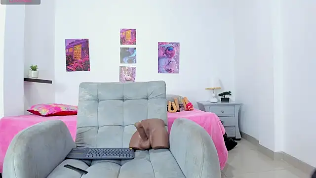 Snapshot of saori_022 chatting on October 1, 2025, 3:12 am saori 022 online show from October 1, 2025, 3:12 am