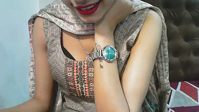 elize   online show from December 23, 2025, 3:48 am