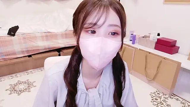 Snapshot of Ema_o0_chan chatting on September 20, 2025, 11:11 am Ema o0 chan online show from September 20, 2025, 11:11 am