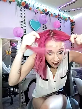 Snapshot of Purple2StayThnxx chatting on October 16, 2025, 2:51 pm Purple2StayThnxx online show from October 16, 2025, 2:51 pm