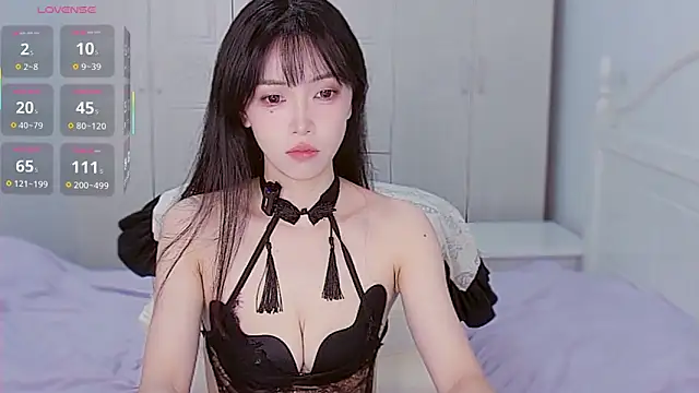 XiaoNana  online show from October 2, 2025, 1:23 am