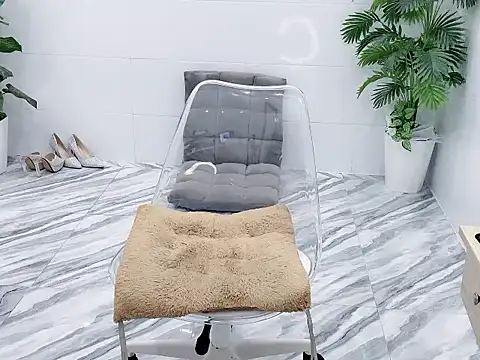 Lyly-2k5 online show from October 8, 2025, 12:08 am