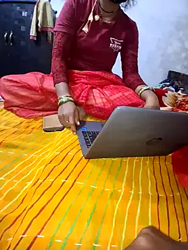 RAYI Queen 3 online show from January 6, 2026, 10:45 pm