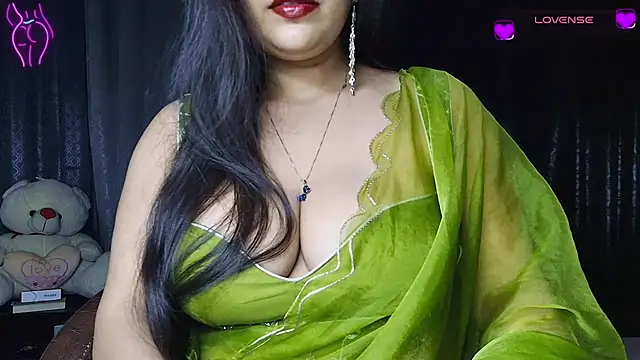 Snapshot of MissNasha chatting on June 3, 2026, 2:33 pm MissNasha online show from June 3, 2026, 2:33 pm