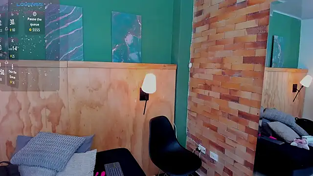 milavega  online show from September 14, 2025, 11:53 am