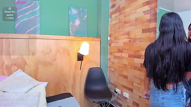 milavega  online show from March 19, 2026, 12:42 pm