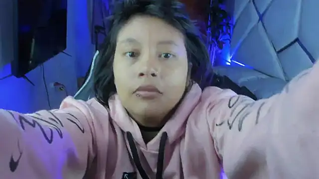 Dulce Pettit online show from October 23, 2025, 12:15 pm