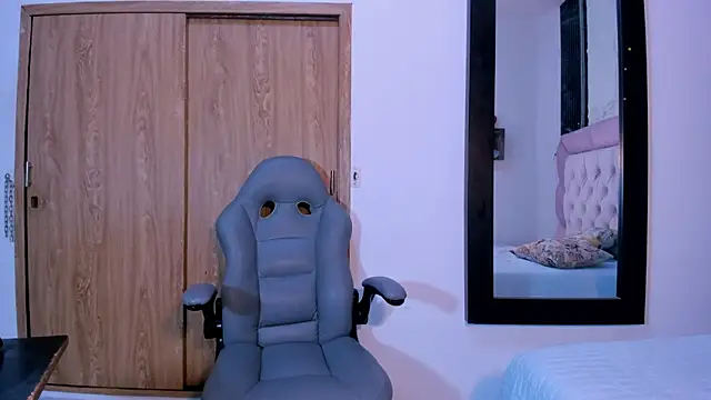 Faver  online show from November 1, 2025, 12:07 pm