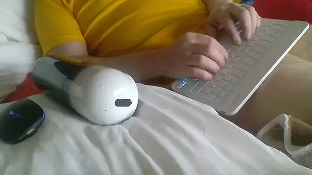 Snapshot of hnhgay chatting on June 14, 2026, 1:02 pm hnhgay online show from June 14, 2026, 1:02 pm