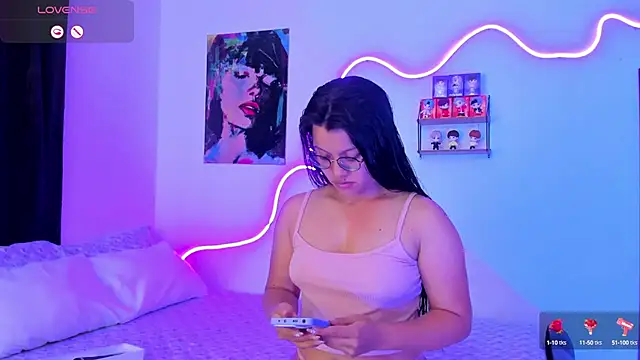 Dilan and Mia online show from October 4, 2025, 5:33 pm