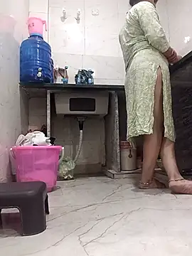 Snapshot of kajal_01raj chatting on October 31, 2025, 2:40 pm kajal 01raj online show from October 31, 2025, 2:40 pm