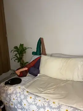 charlloteevans X online show from April 8, 2026, 1:44 pm