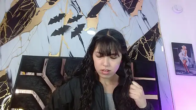 malejahotcs01 online show from November 6, 2025, 11:44 am