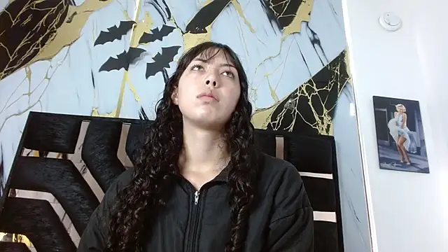 malejahotcs01 online show from November 7, 2025, 11:32 am