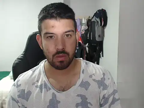 Snapshot of Axel11113 chatting on November 13, 2025, 3:27 am Axel11113 online show from November 13, 2025, 3:27 am