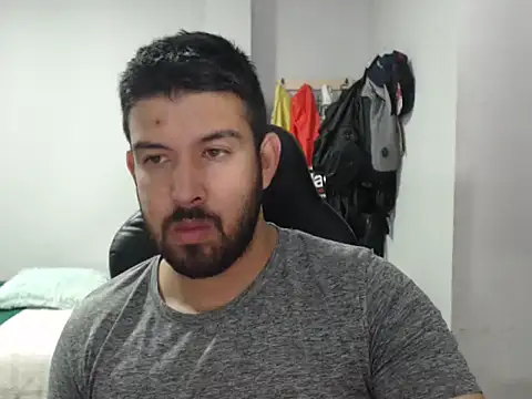 Snapshot of Axel11113 chatting on November 28, 2025, 2:36 am Axel11113 online show from November 28, 2025, 2:36 am