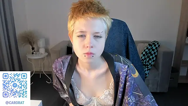 Snapshot of CarolineRichter chatting on September 22, 2025, 2:13 am CarolineRichter online show from September 22, 2025, 2:13 am