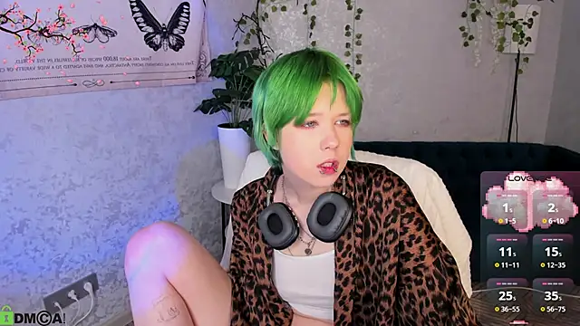 CarolineRichter online show from March 4, 2026, 3:12 am